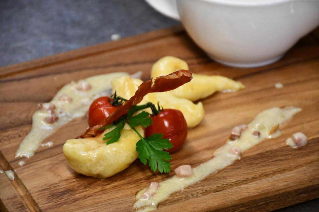 Robbesscheier Hotel Munshausen Ngoại thất bức ảnh